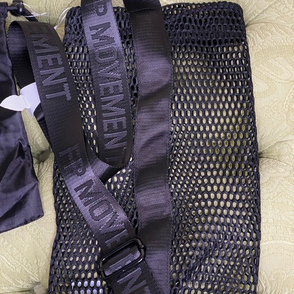 Free People Free Movement Mini Mesh Sling Bag Black NEW Double Bags NWT - Picture 2 of 8